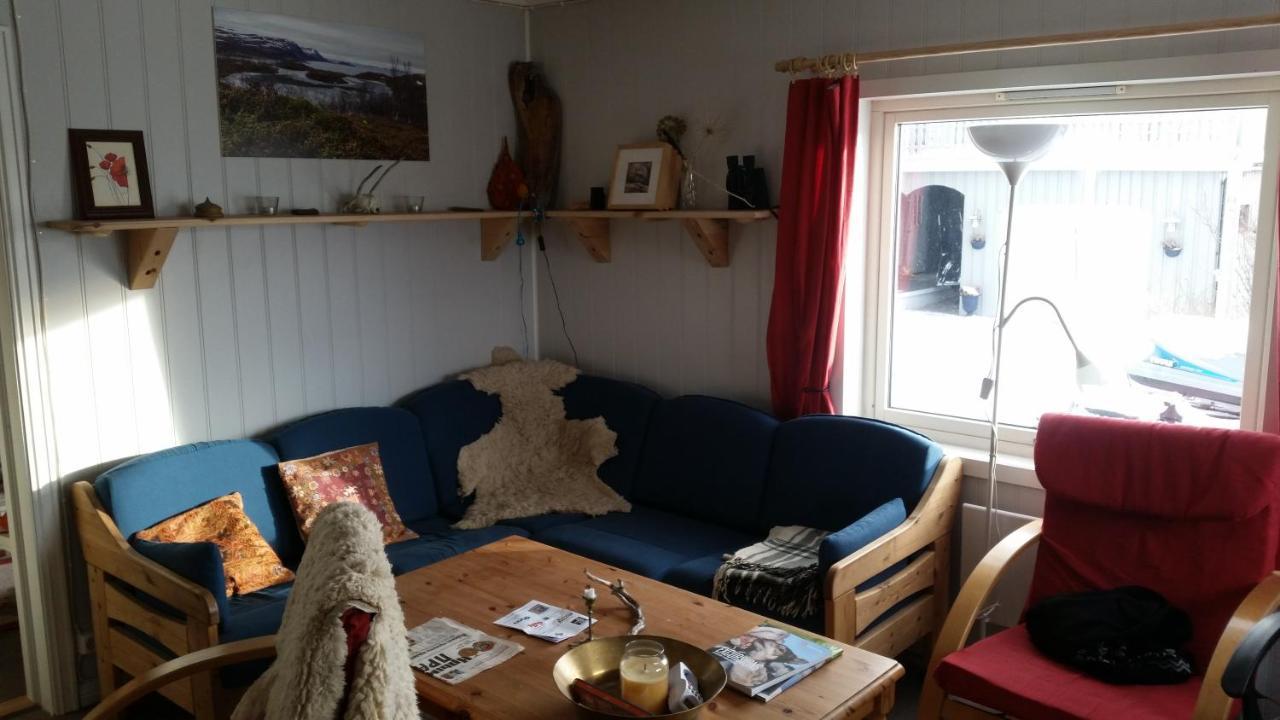 Blue House I At The End Of The World Apartment Mehamn